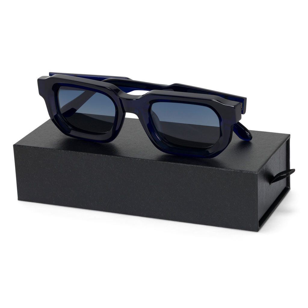 Castanza Sunglasses (Navy / Light Blue)