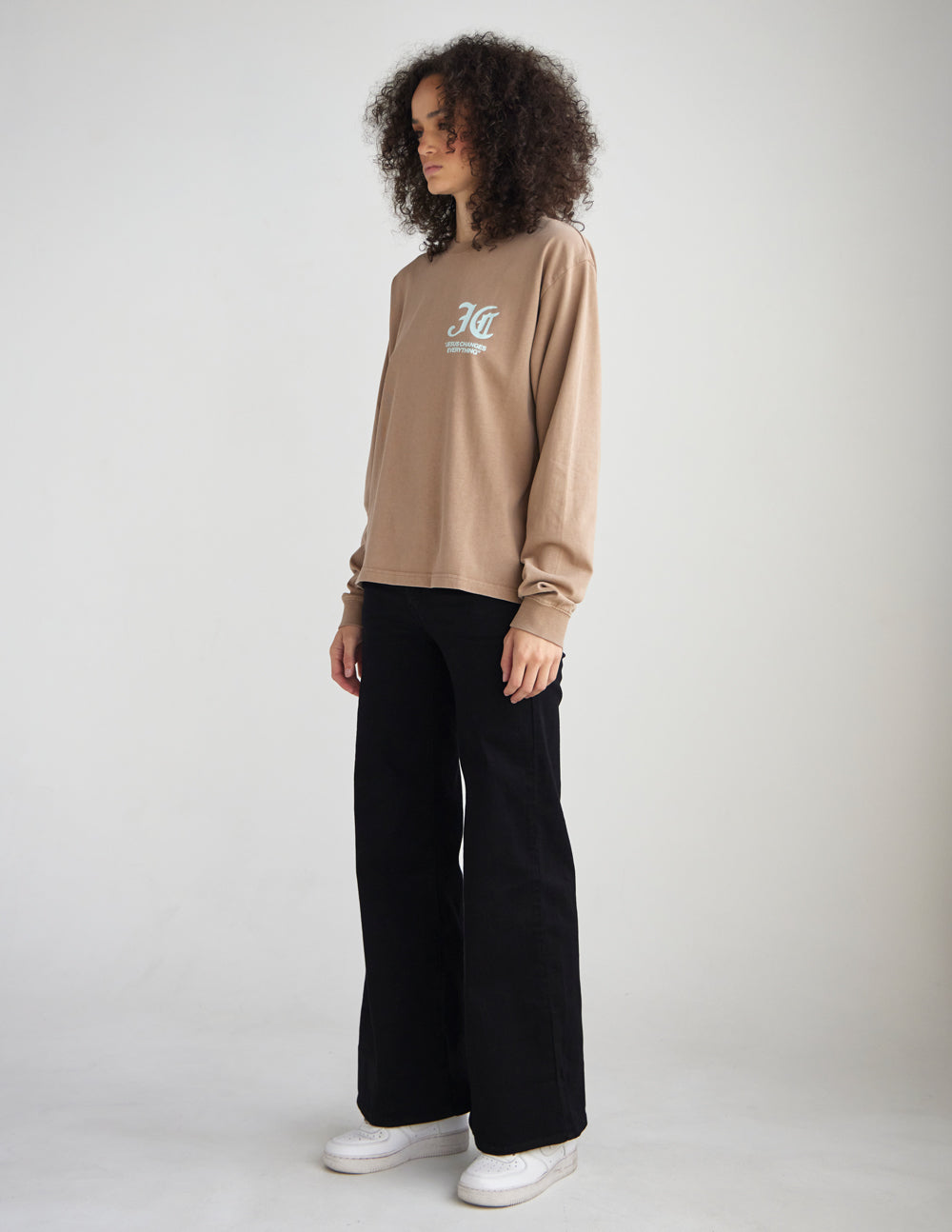 T-shirt épais "Jesus Changes Everything" LS