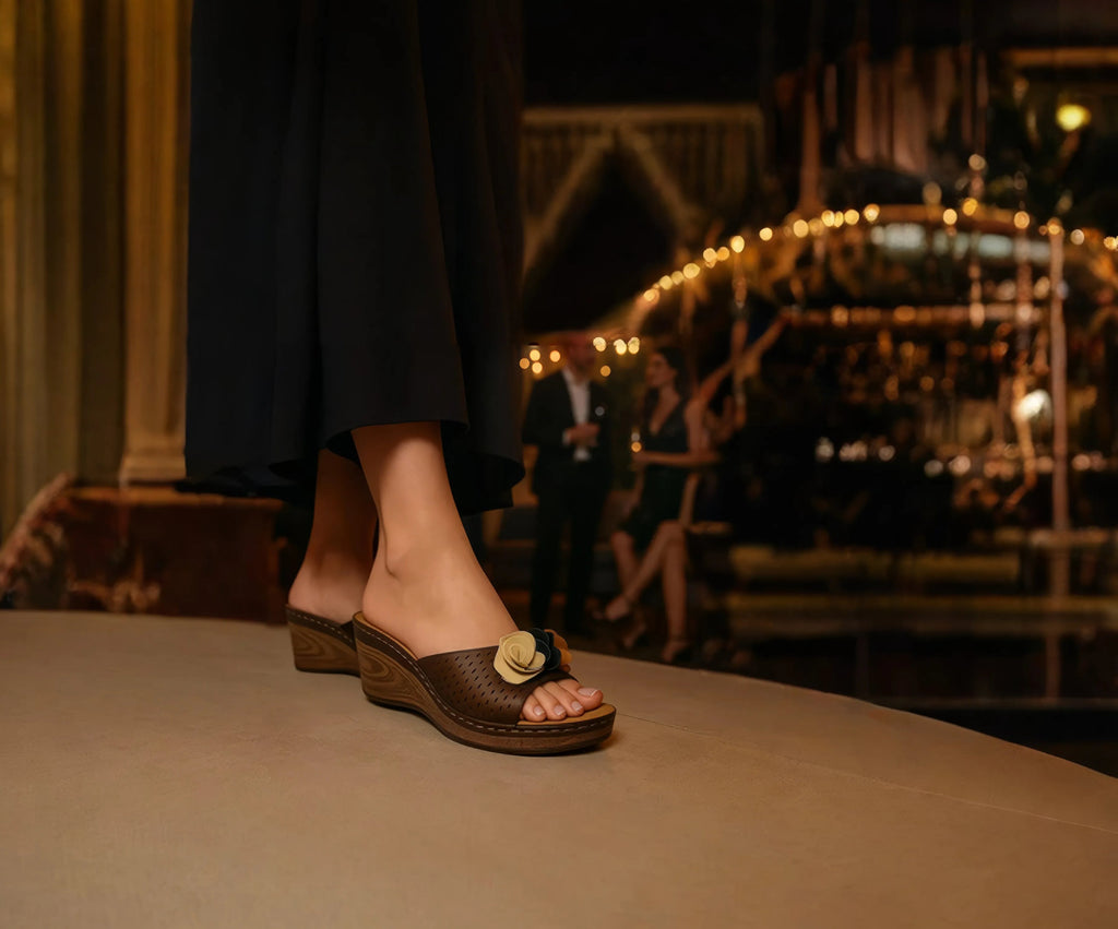 Sandales compensées noires Juliet pour femme