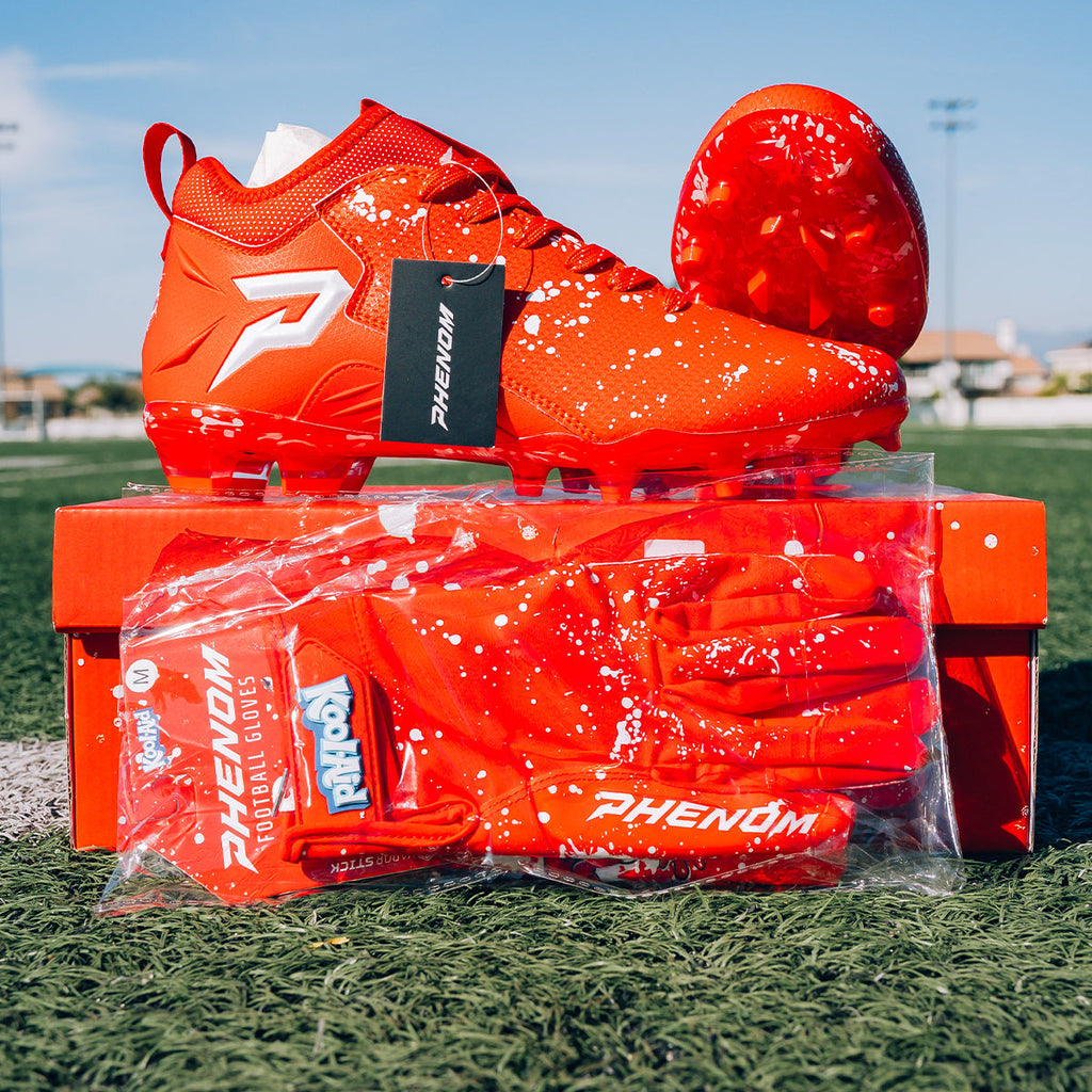 Chaussures de football américain Kool-Aid « Cherry » - Quantum Speed par Phenom Elite