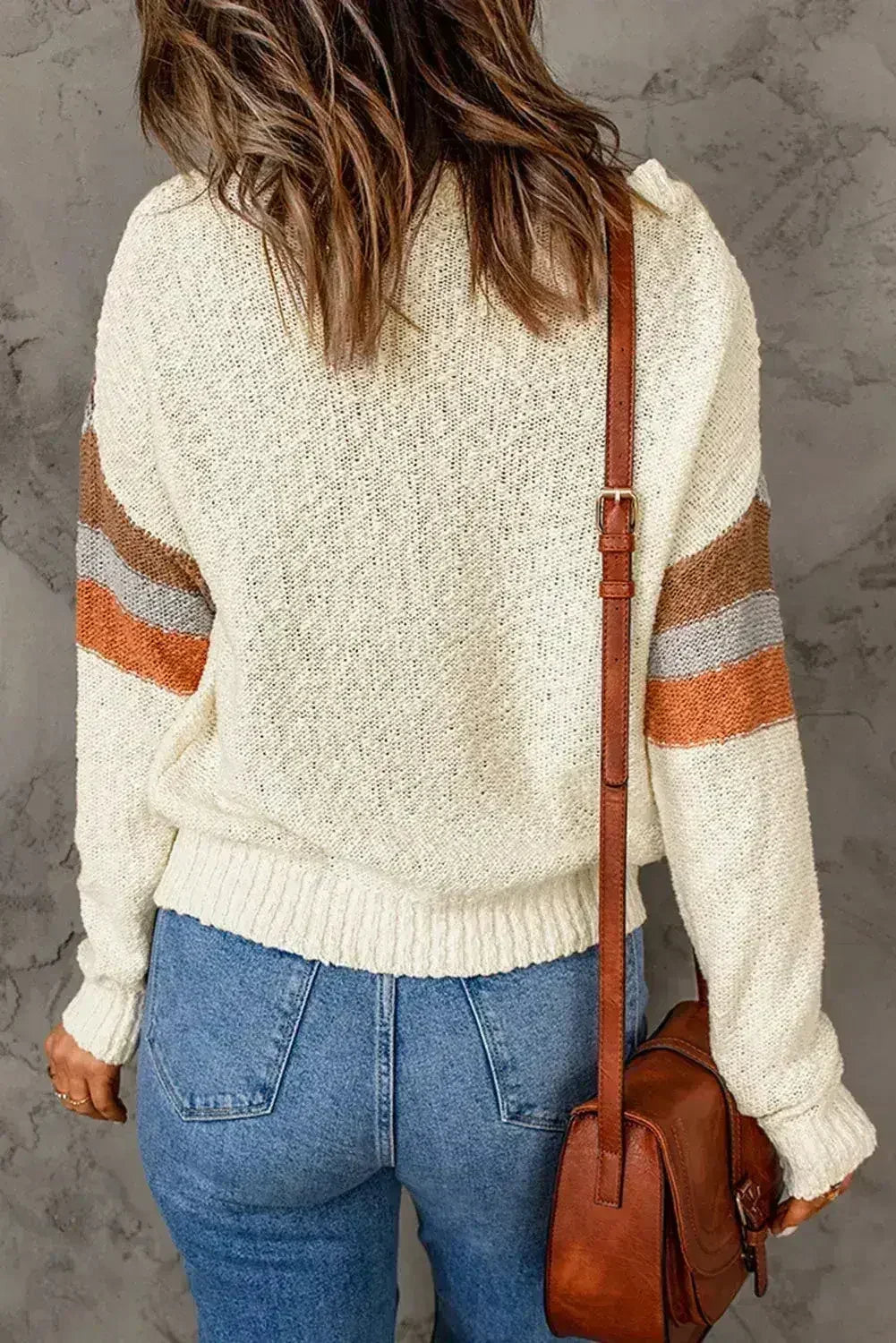 Pull à rayures chevrons beige