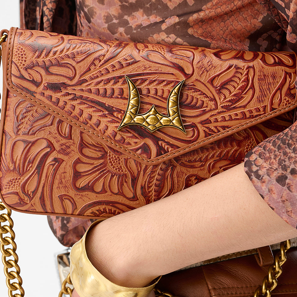 Loyal West LW SAC CHAÎNE MINI À EMPORTER EN CUIR GAUFRÉ FAIT MAIN - MARRON