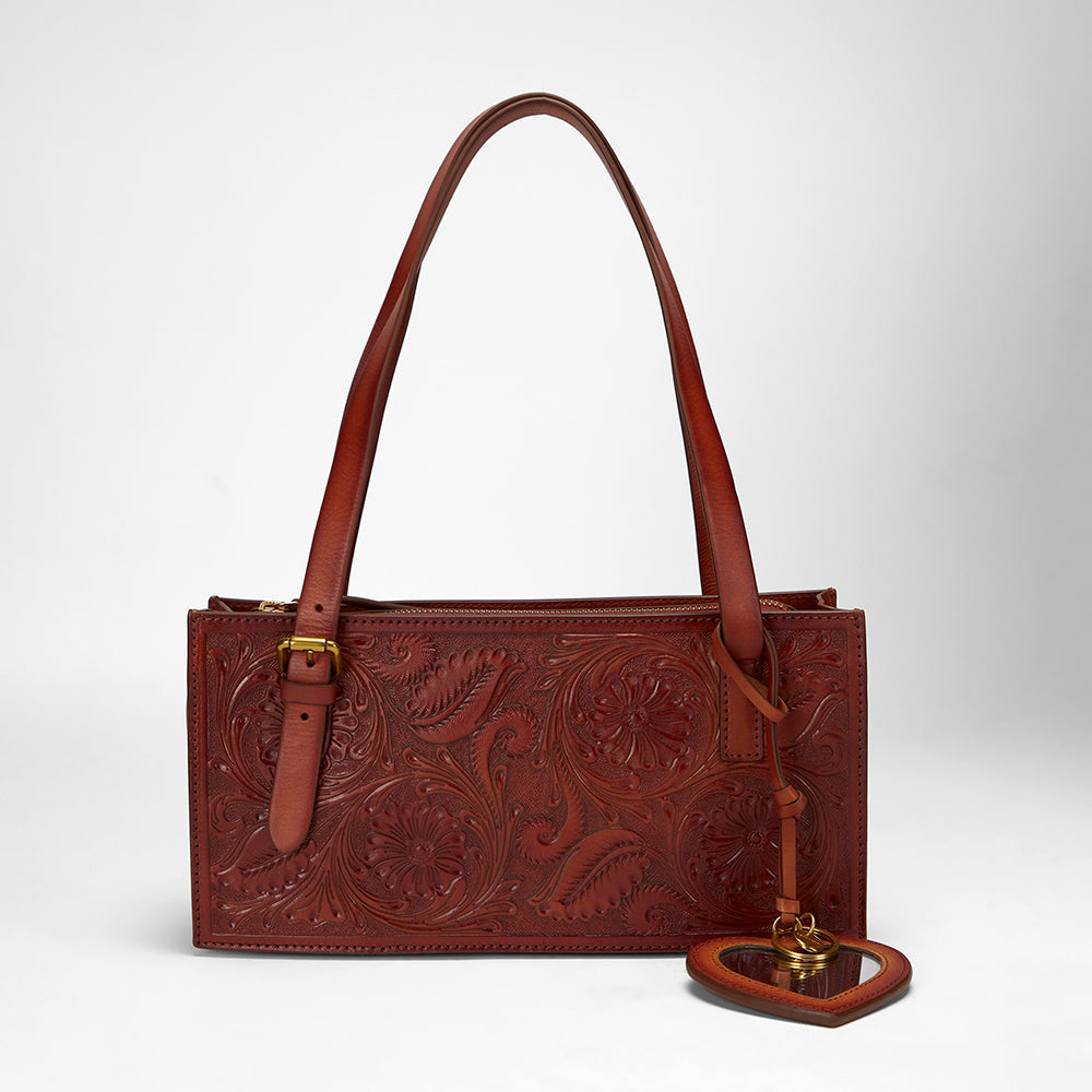 Loyal West BIJOU DE SAC EN FORME DE CŒUR EN CUIR REPOUSSÉ