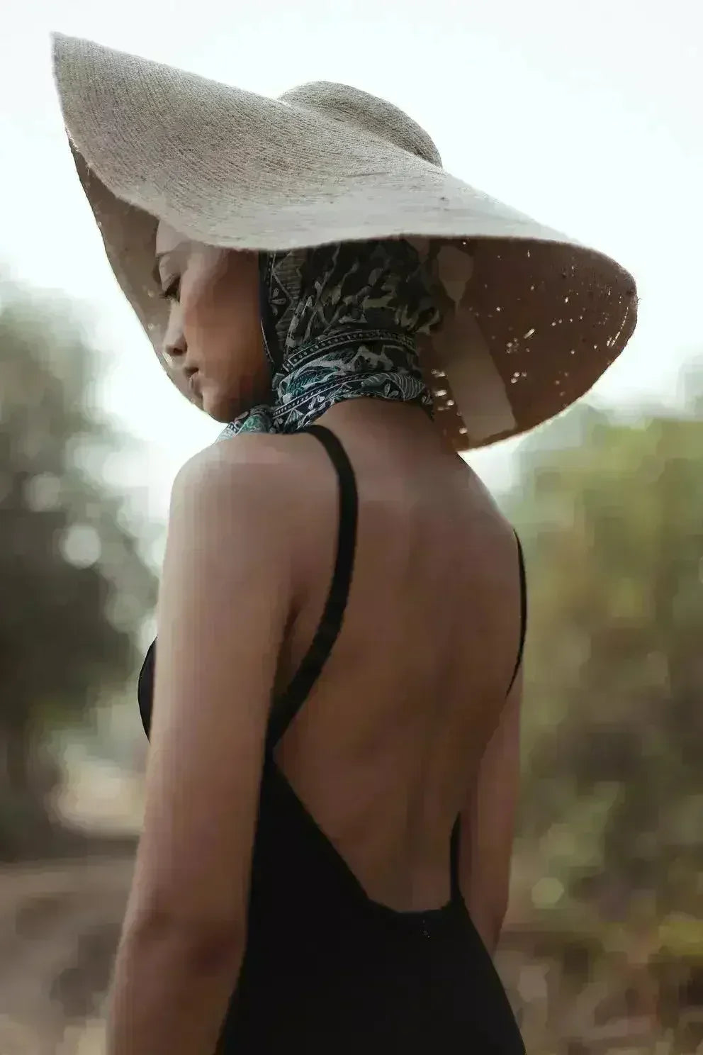 Chapeau en paille de jute à larges bords LOLA beige naturel
