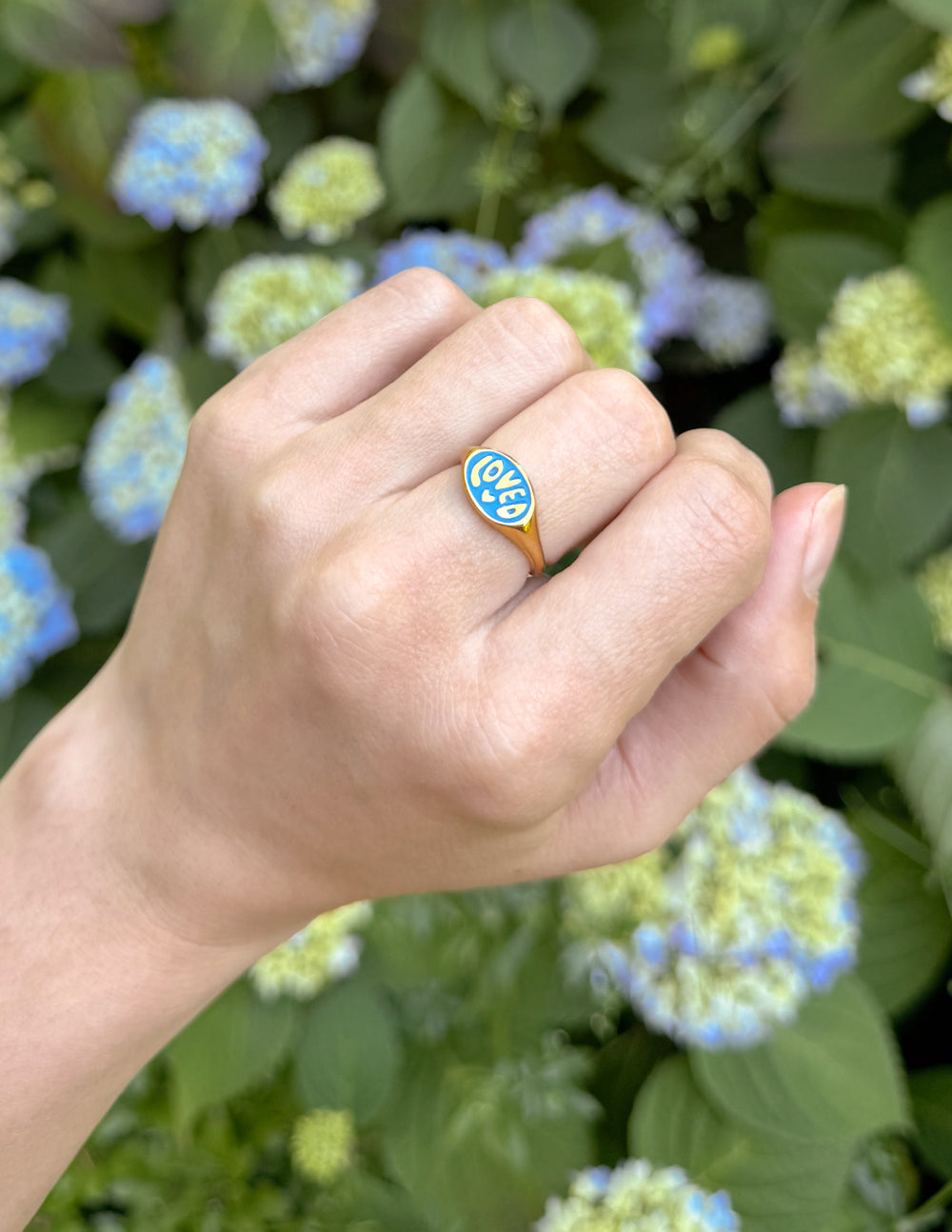 Bague sigillaire ovale aimée