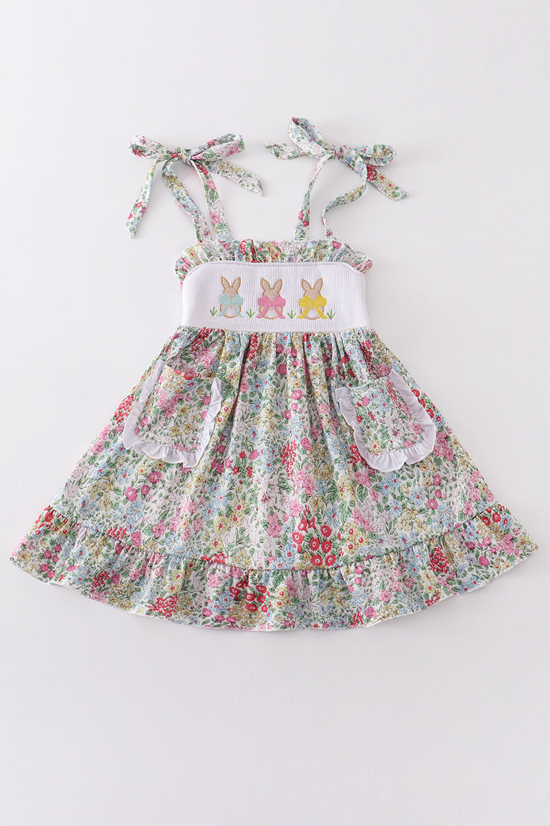 Robe smockée pour fille, motif fleuri brodé lapin