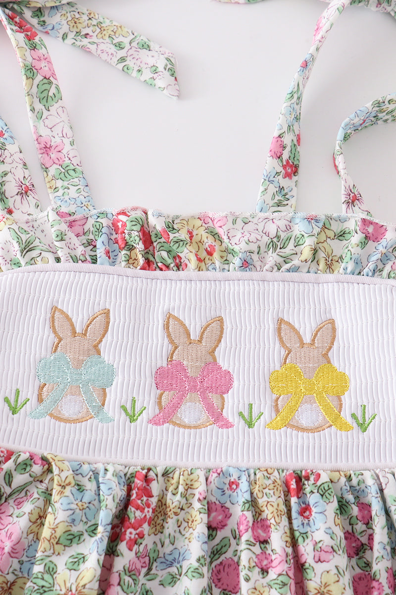 Robe smockée pour fille, motif fleuri brodé lapin