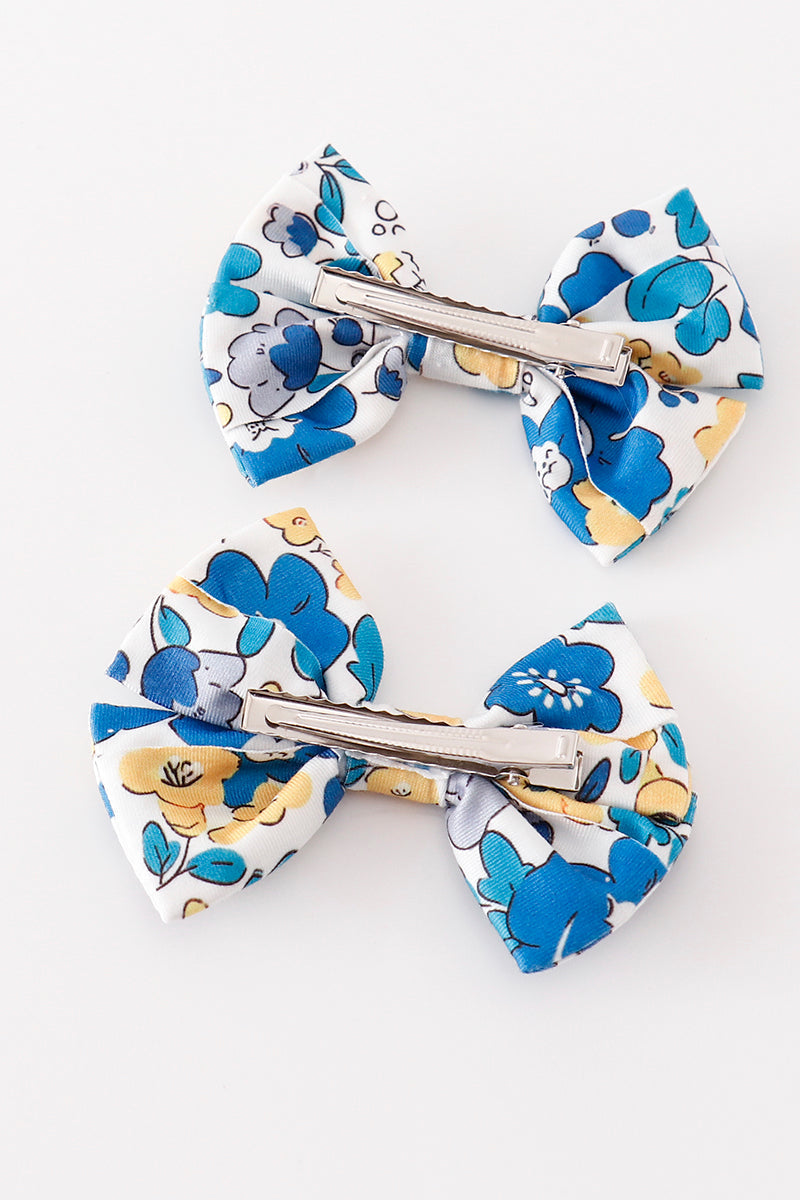 Nœud papillon pour cheveux avec imprimé floral bleu