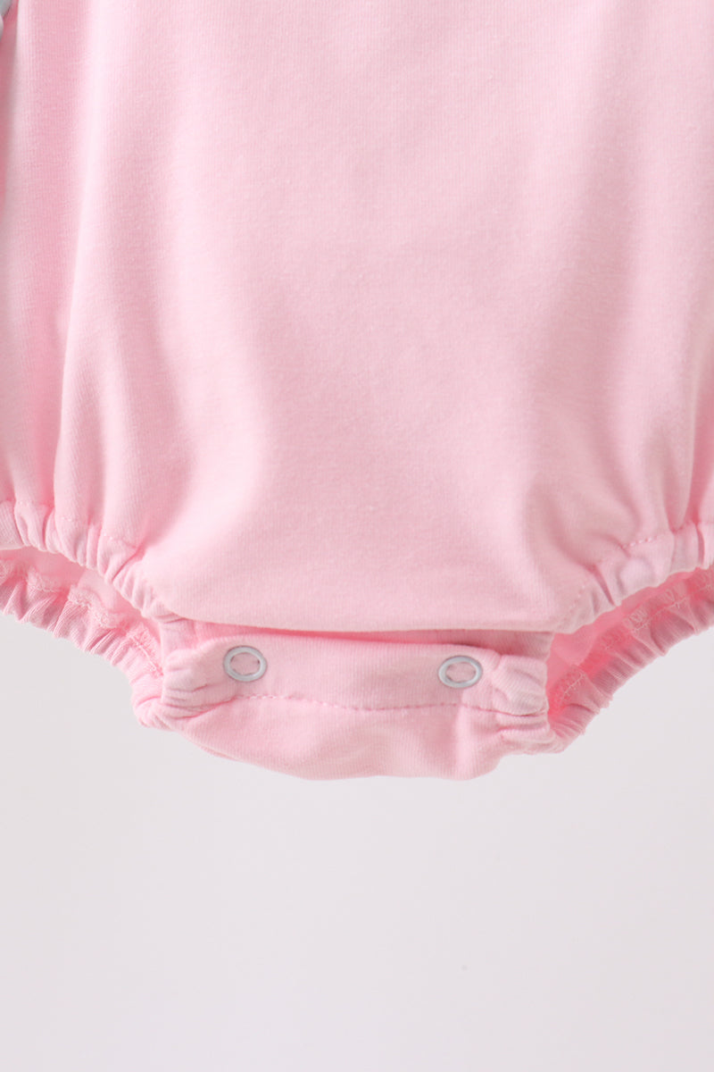 Barboteuse en tricot avec applique fraise rose