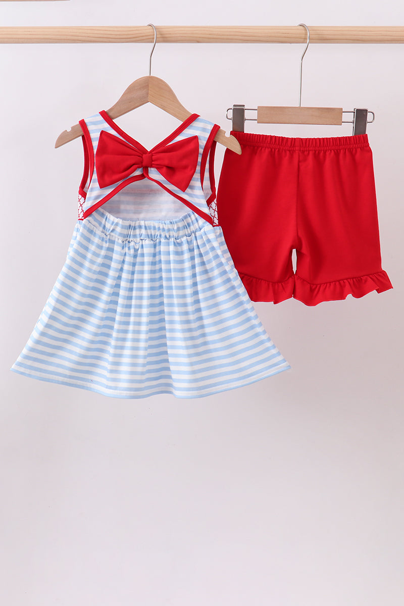 Ensemble short à volants smocké rayé drapeau rouge