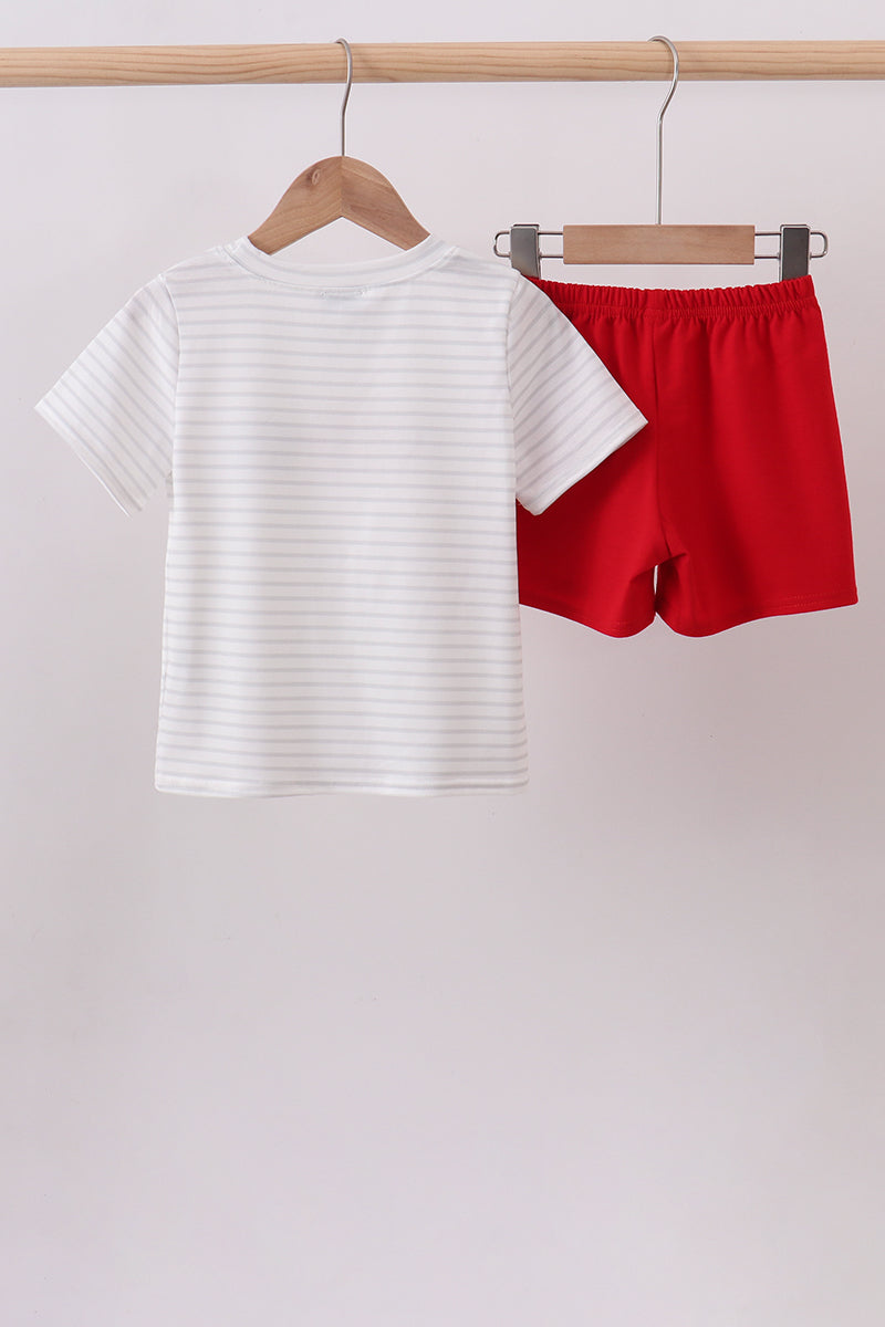 Ensemble short et top avec applique étoile rouge