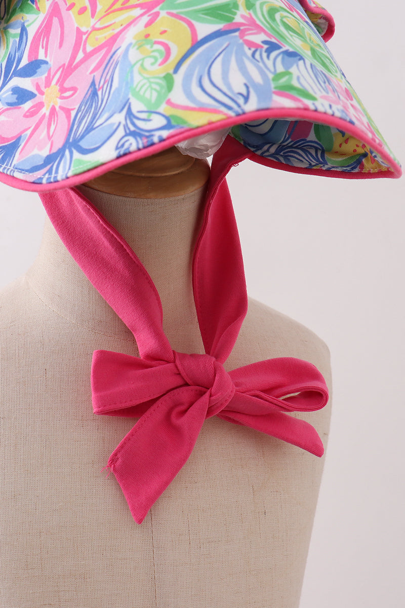 Chapeau à volants et nœud, motif floral tropical