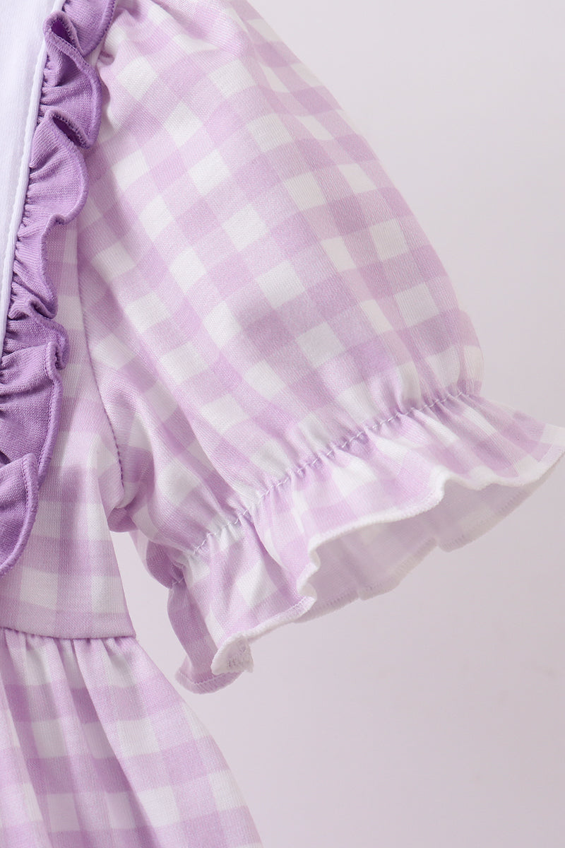 Robe à carreaux vichy à volants, brodée de fleurs violettes