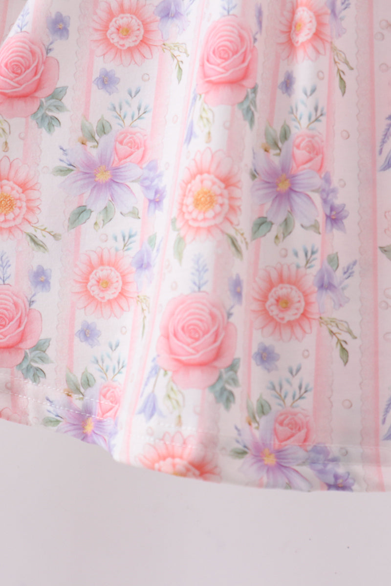 Robe à carreaux vichy à volants, brodée de fleurs violettes