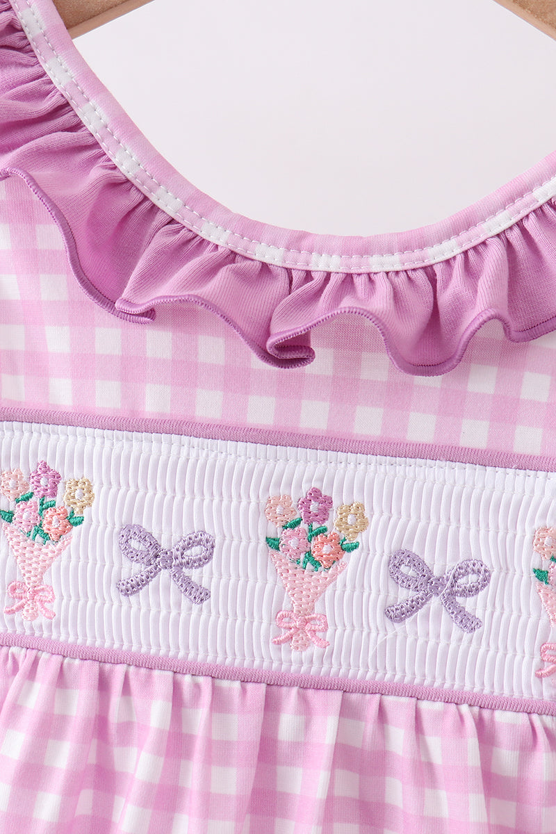 Barboteuse à smocks à volants rose fleuri avec nœud