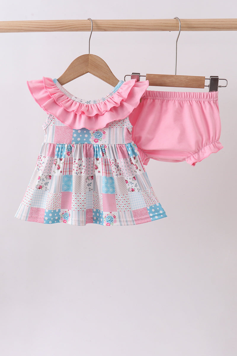 Ensemble bloomer rose à volants fleuri et patchwork