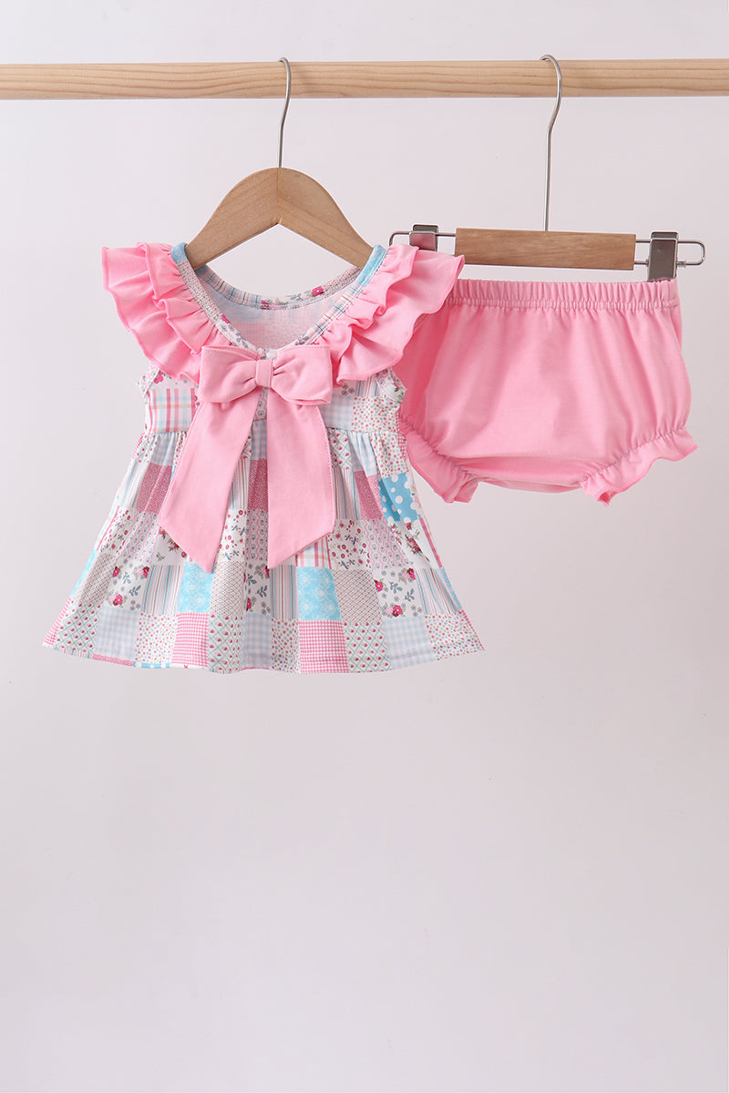 Ensemble bloomer rose à volants fleuri et patchwork