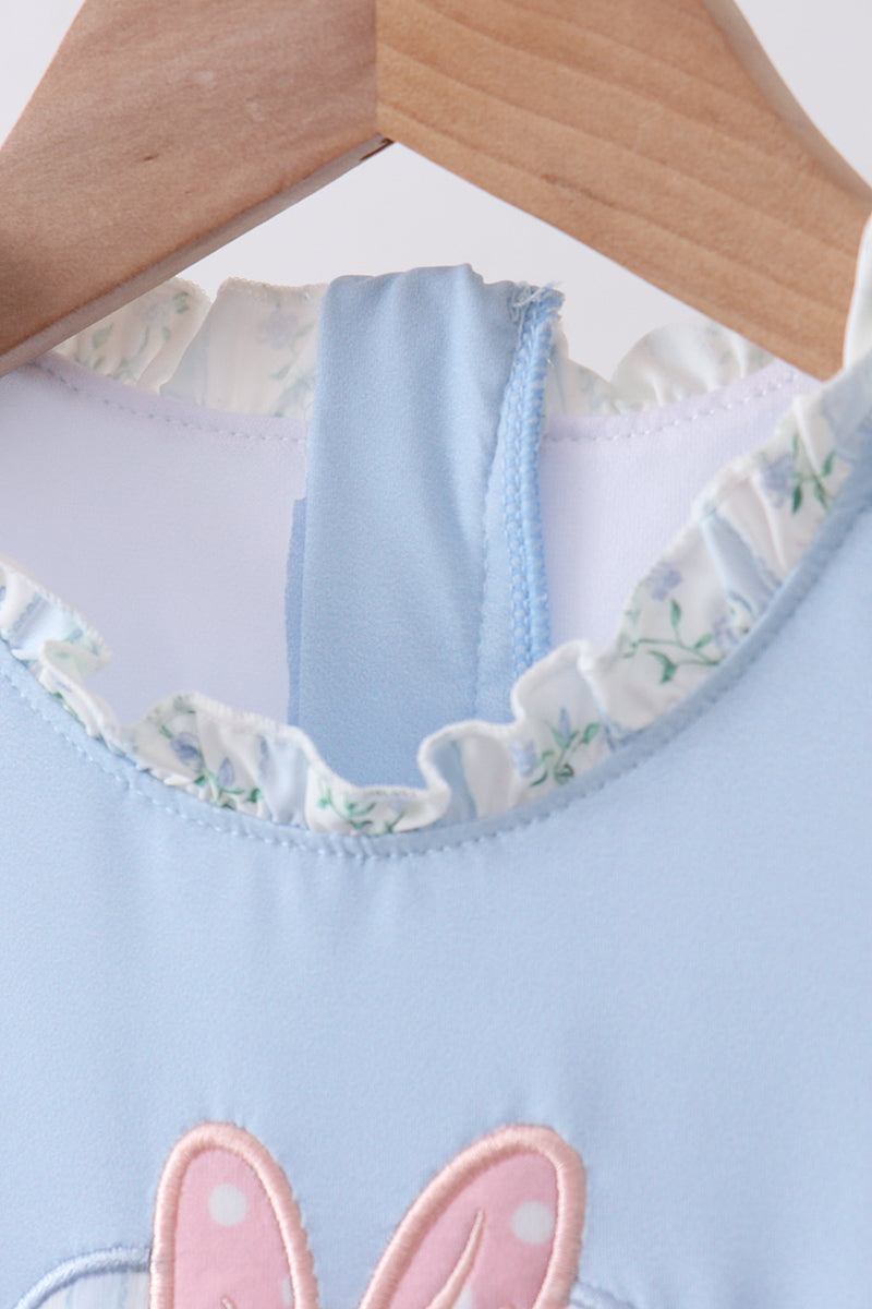 Maillot de bain une pièce à volants avec applique personnage bleu