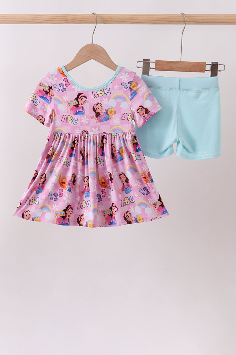 Ensemble de bambou rose à personnage