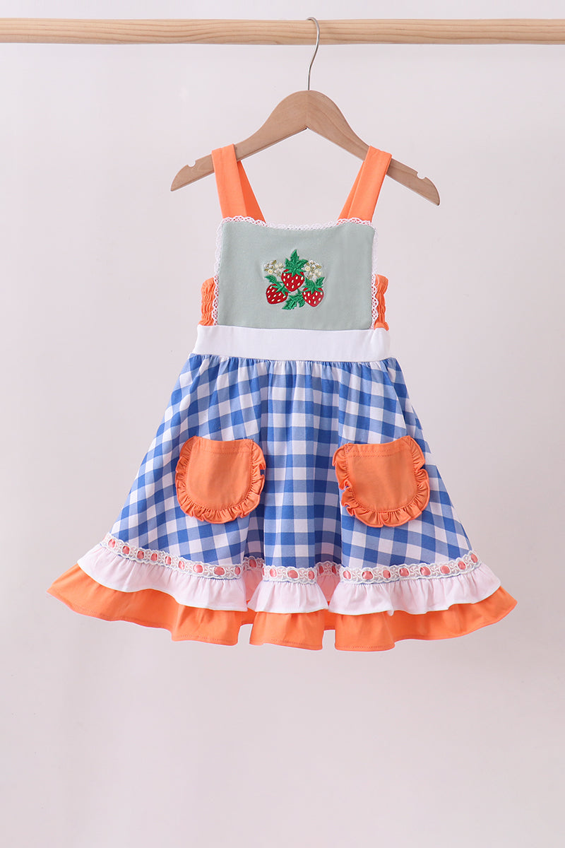 Robe vichy à volants et broderie fraise sauge