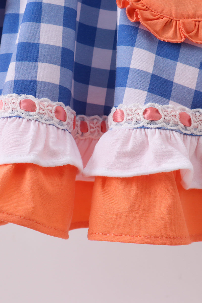 Robe vichy à volants et broderie fraise sauge