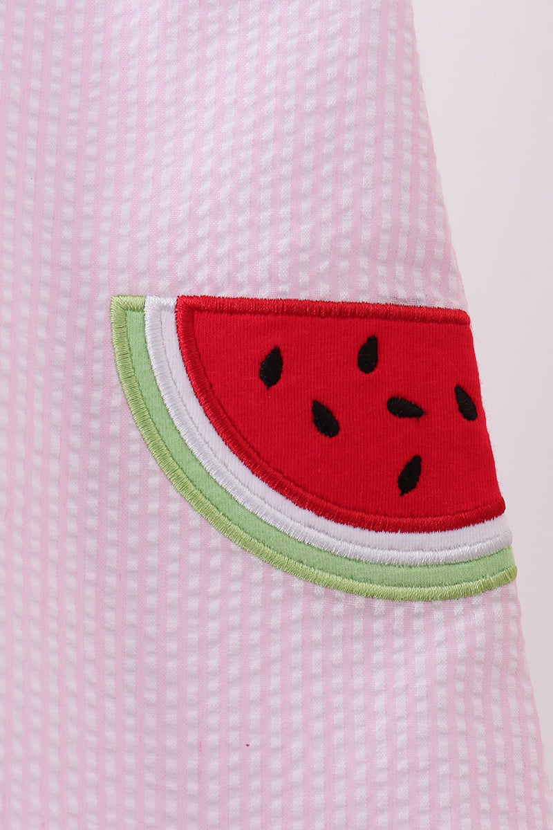Robe en seersucker brodée pastèque à rayures roses