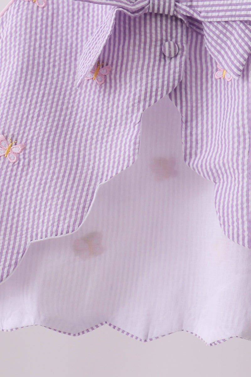 Ensemble short brodé papillon en seersucker violet