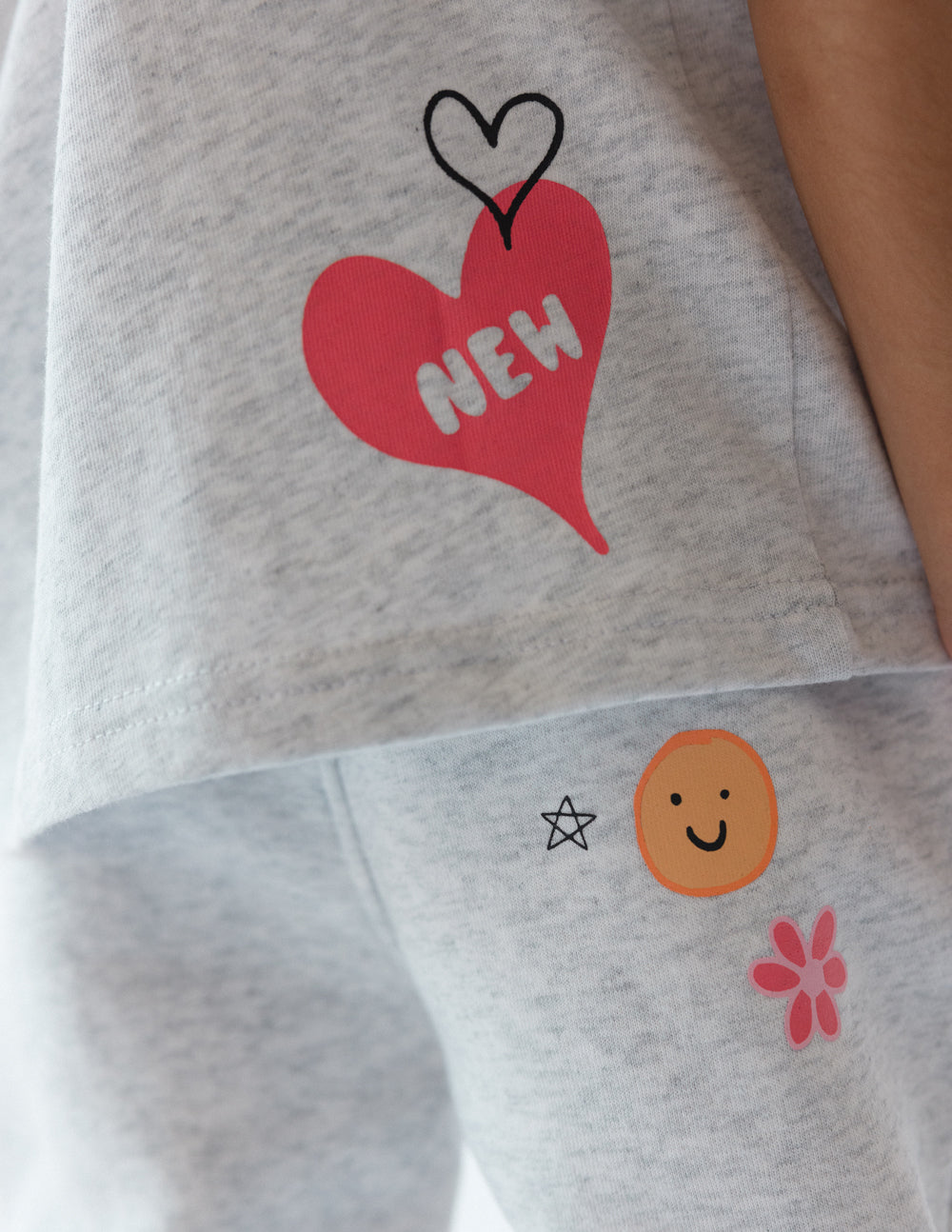 Nouveau t-shirt pour enfants créé