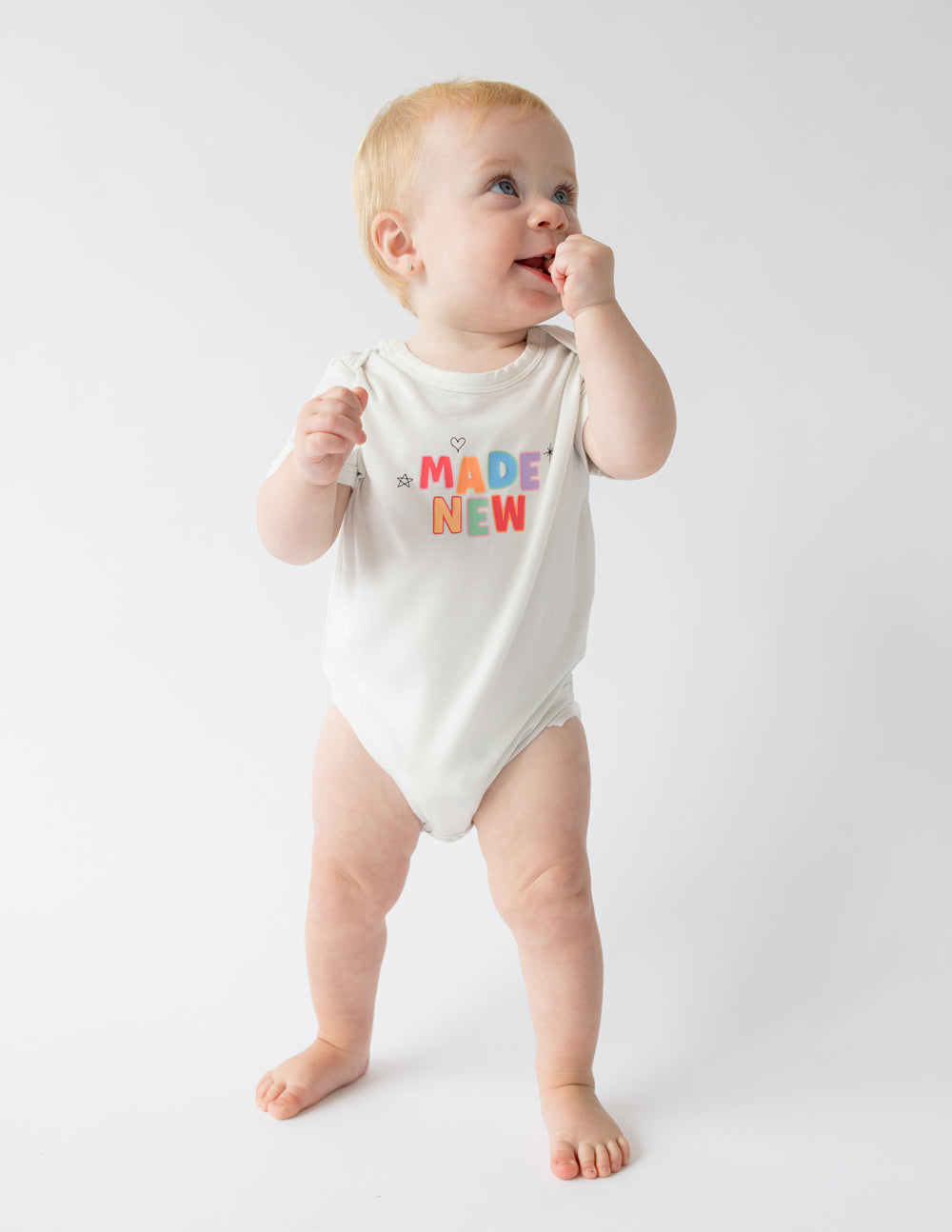 A fait un nouveau pyjama-grenouillère