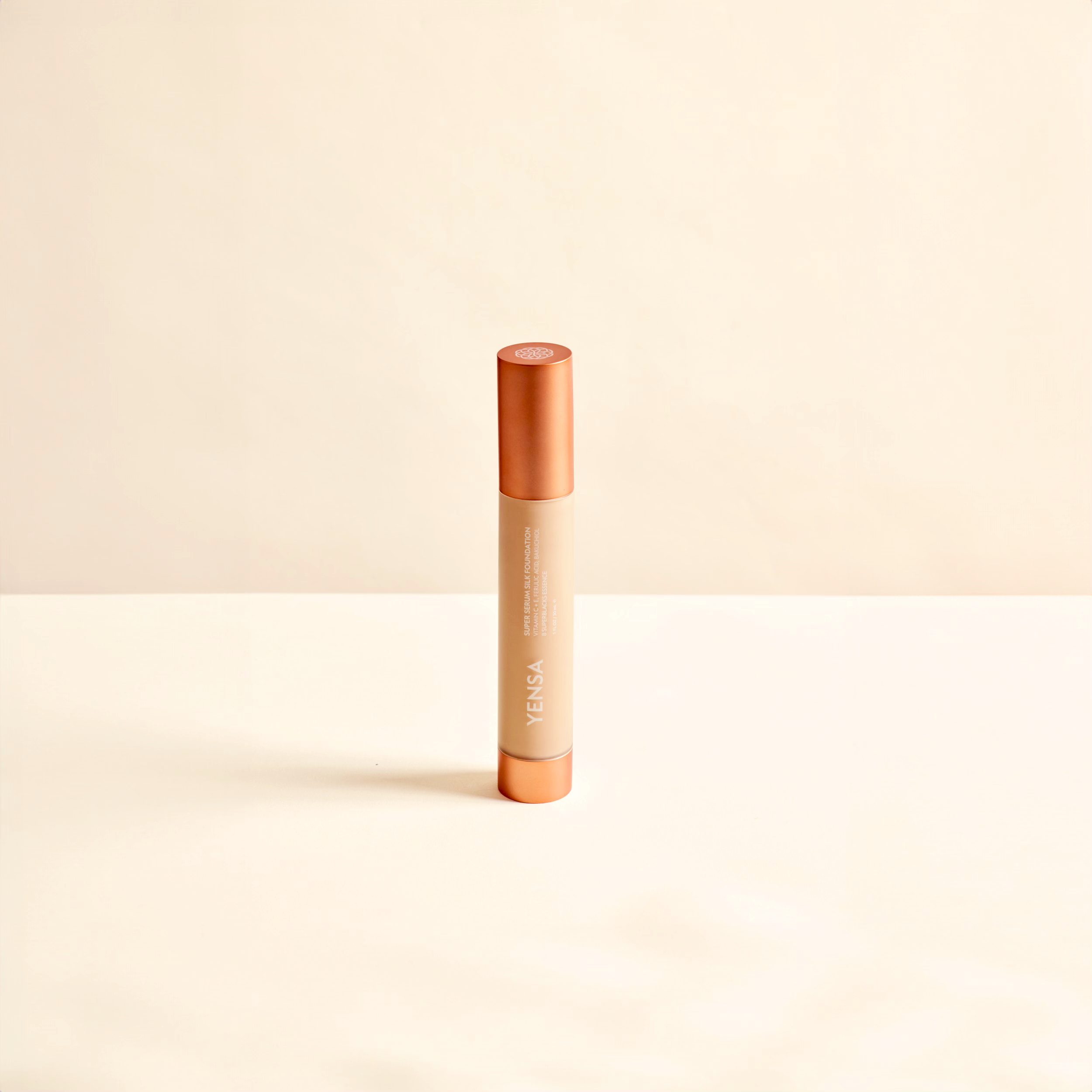 Fond de teint peptide hydratant Super Sérum Soie Éclat Naturel pour une peau éclatante