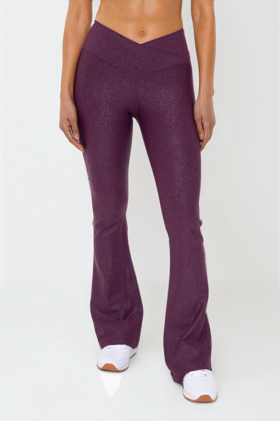 Leggings évasés croisés effet cuir Luxe Edge
