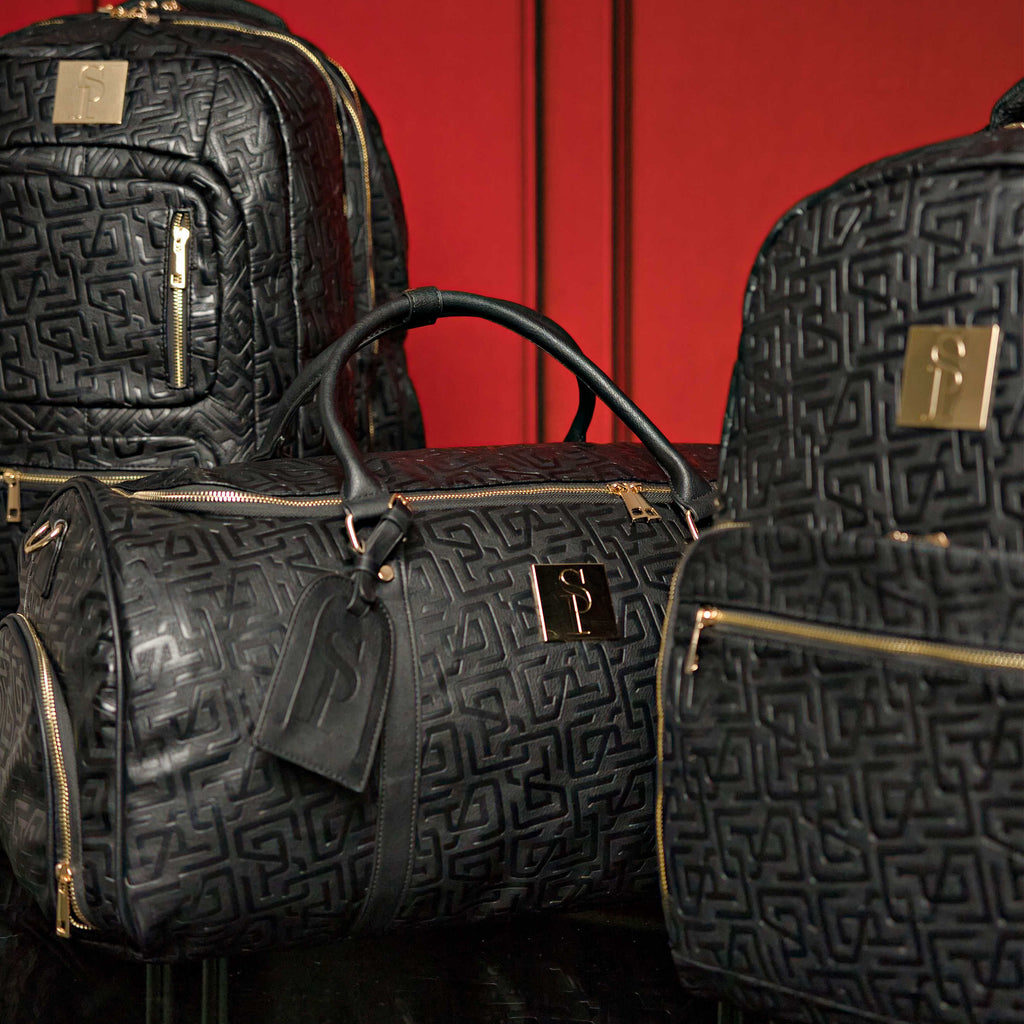 Lot de 3 sacs en cuir monogrammé (Sac à dos Signature, Sac de voyage et Sac polochon)