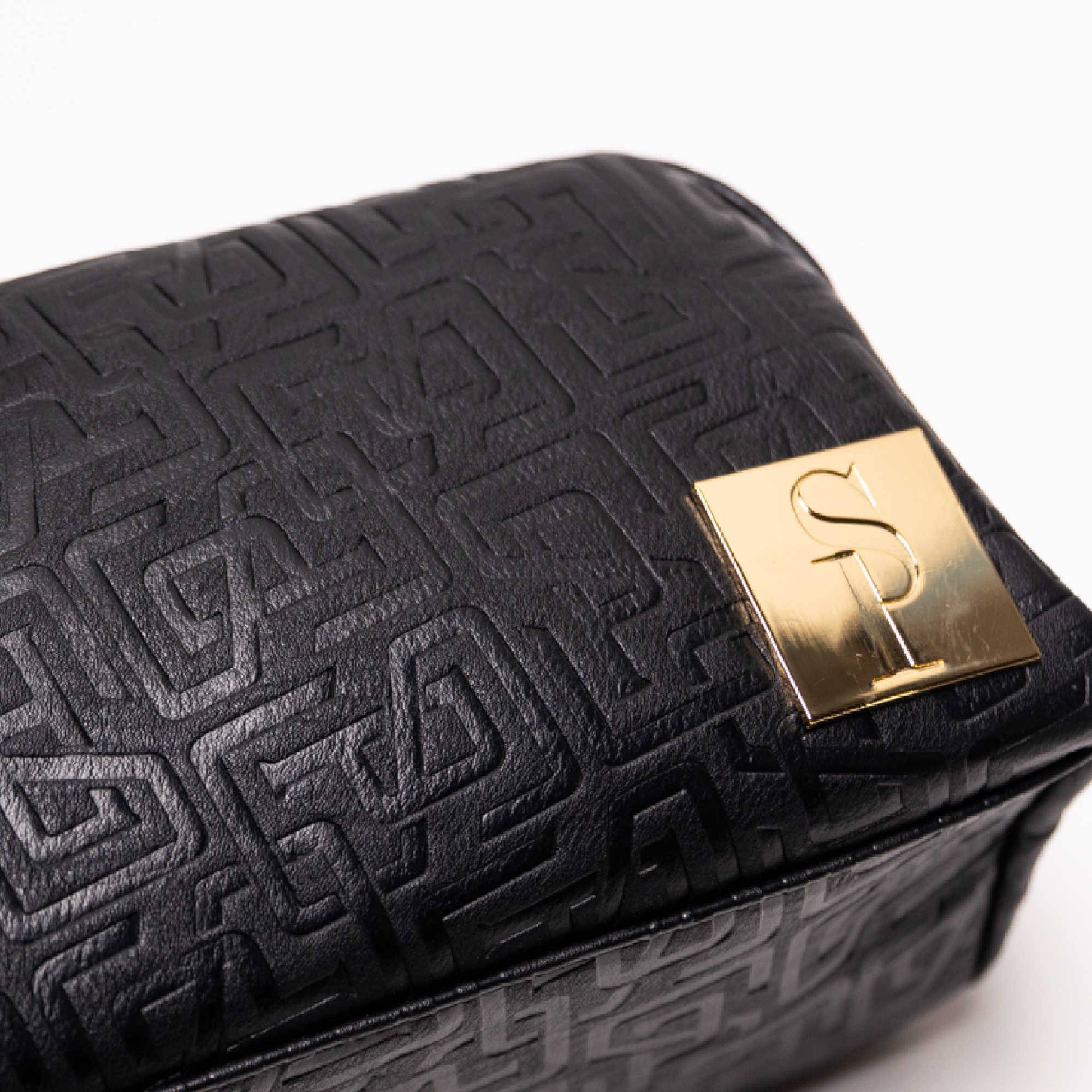 Trousse de Toilette en Cuir Monogramme Noir