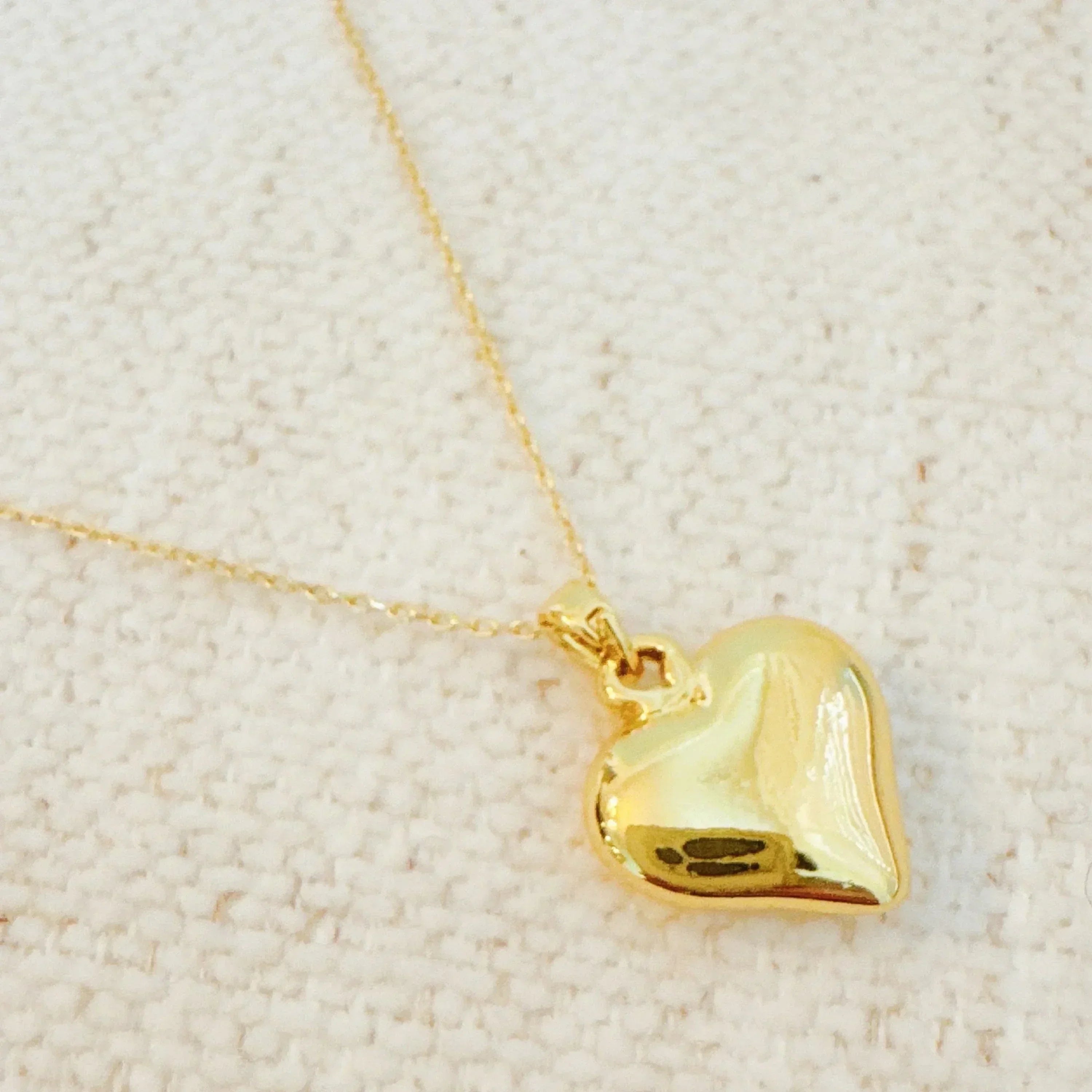 Mon collier à longue chaîne Cœur gonflé
