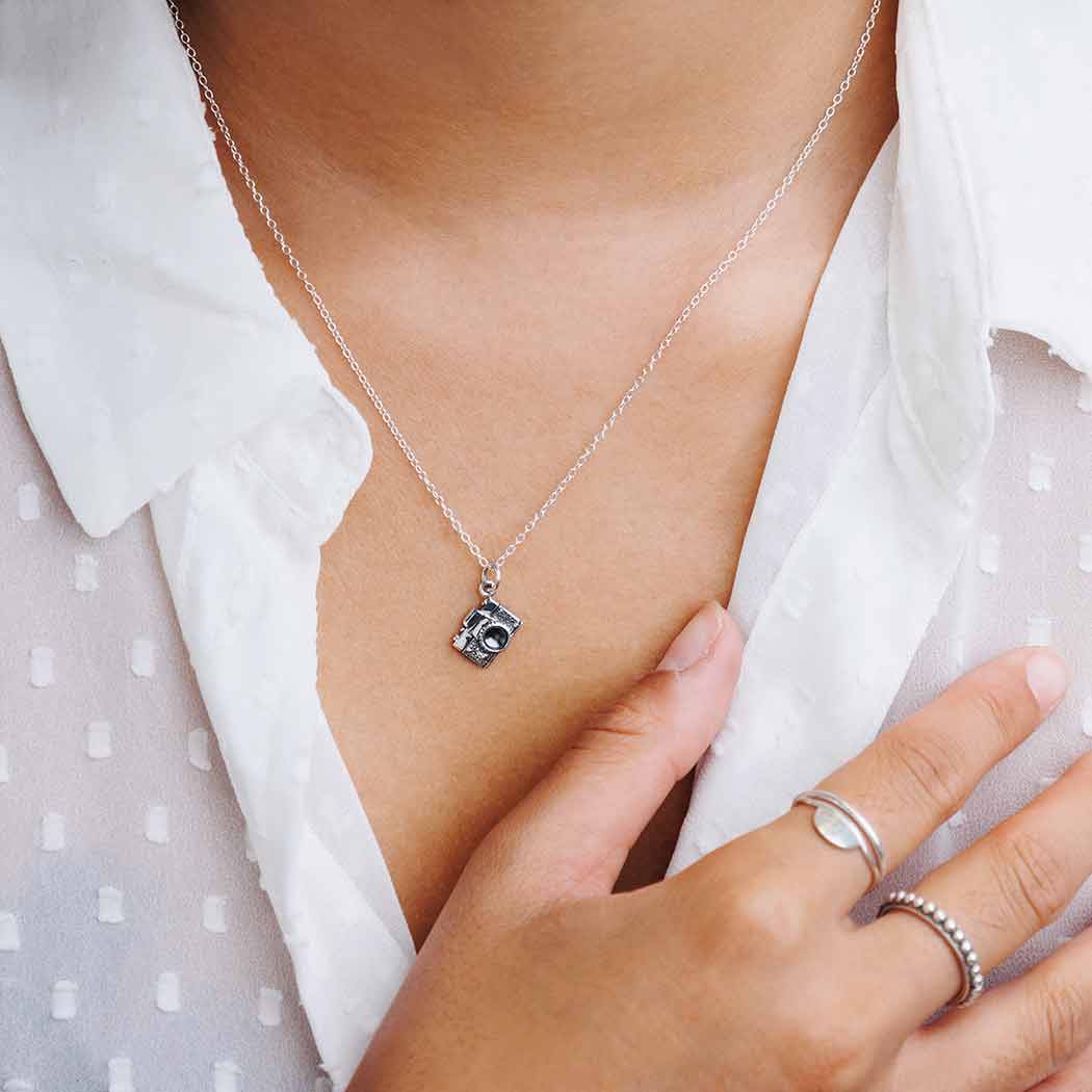 Collier appareil photo vintage en argent sterling – Cadeau pour photographe