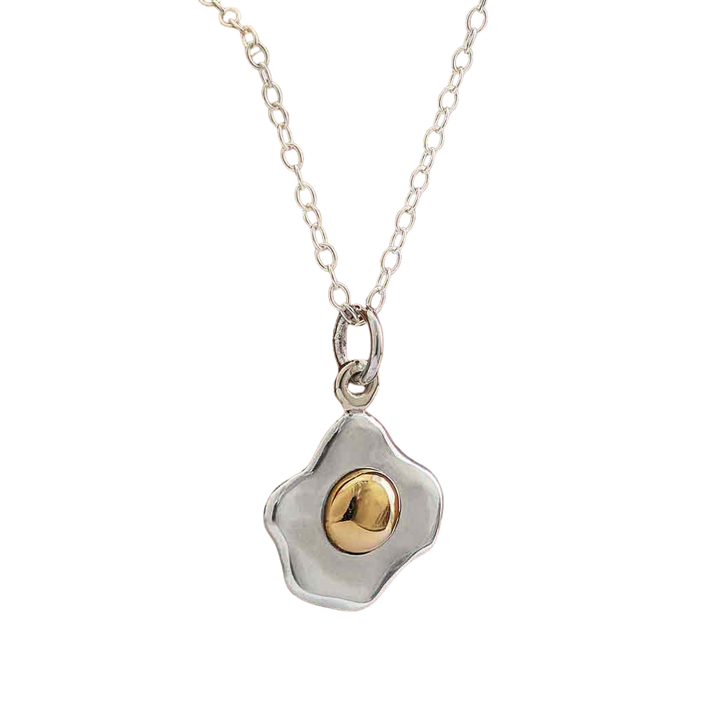 Collier œuf sur le plat – Argent sterling avec jaune en bronze, chaîne de 45 cm