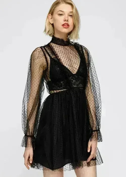 Robe évasée noire à pois en maille, col smocké pour femme