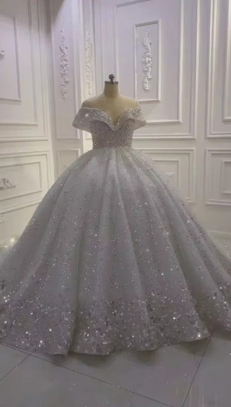 Robe de mariée luxueuse à épaules dénudées avec perles brillantes EDL178