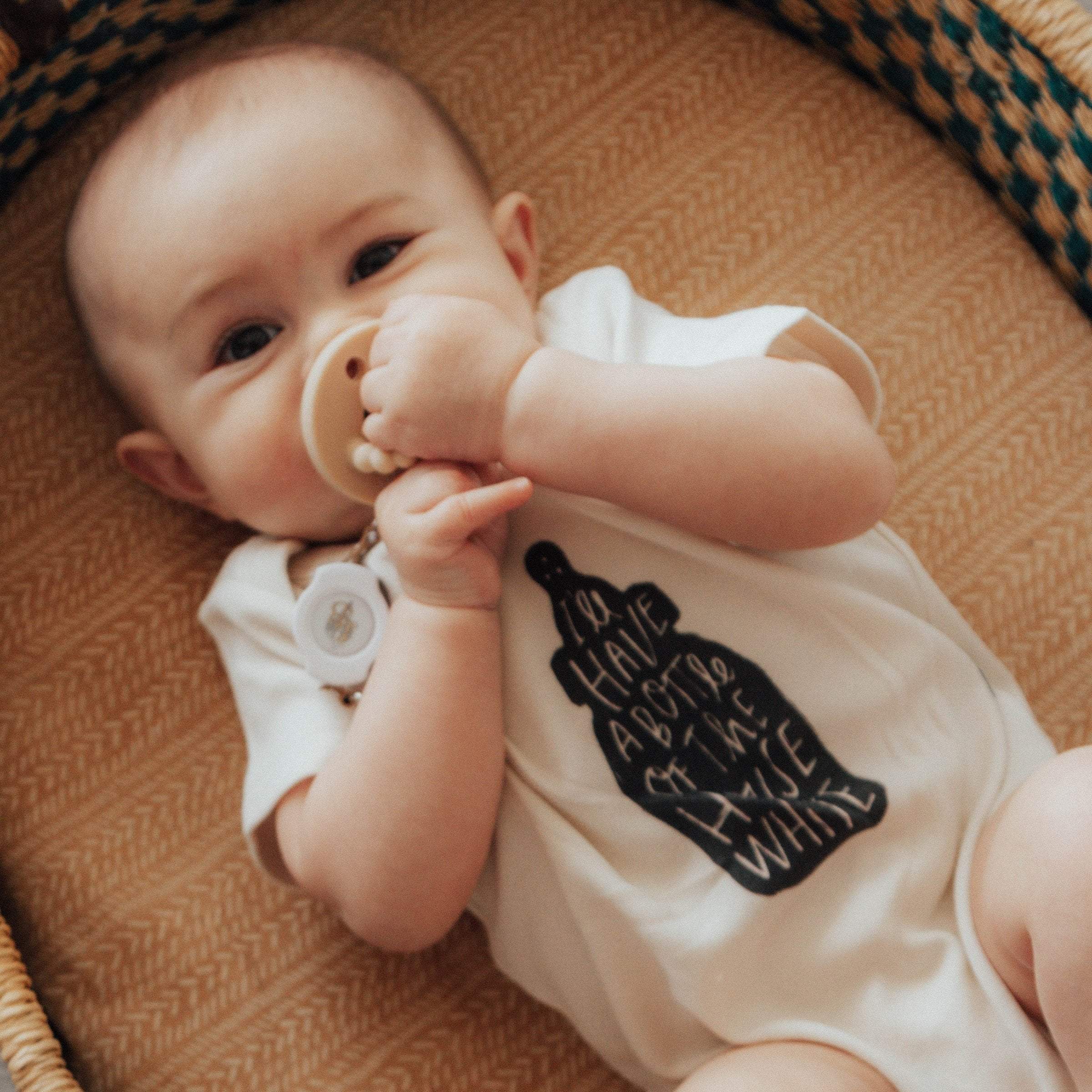 body graphique | maison blanc
