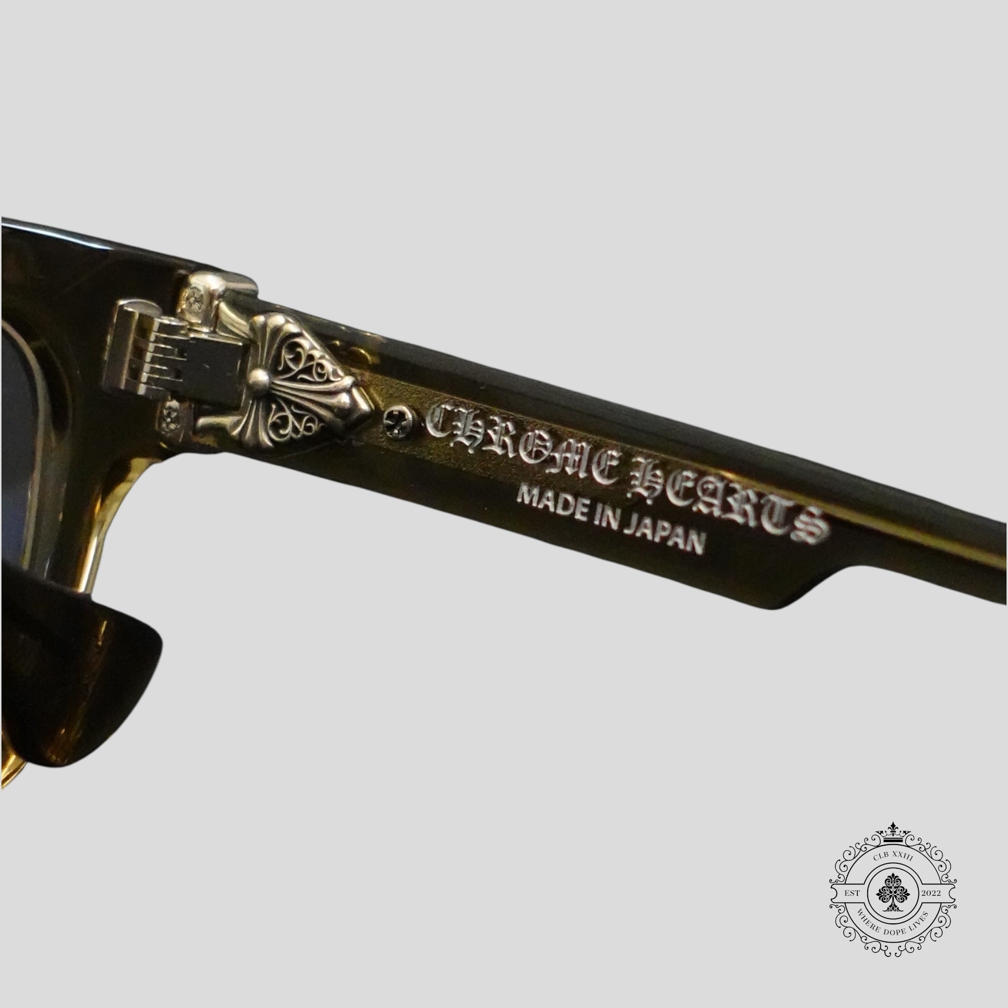 Lunettes de soleil Chrome Hearts Box Officer en olive clair/argent