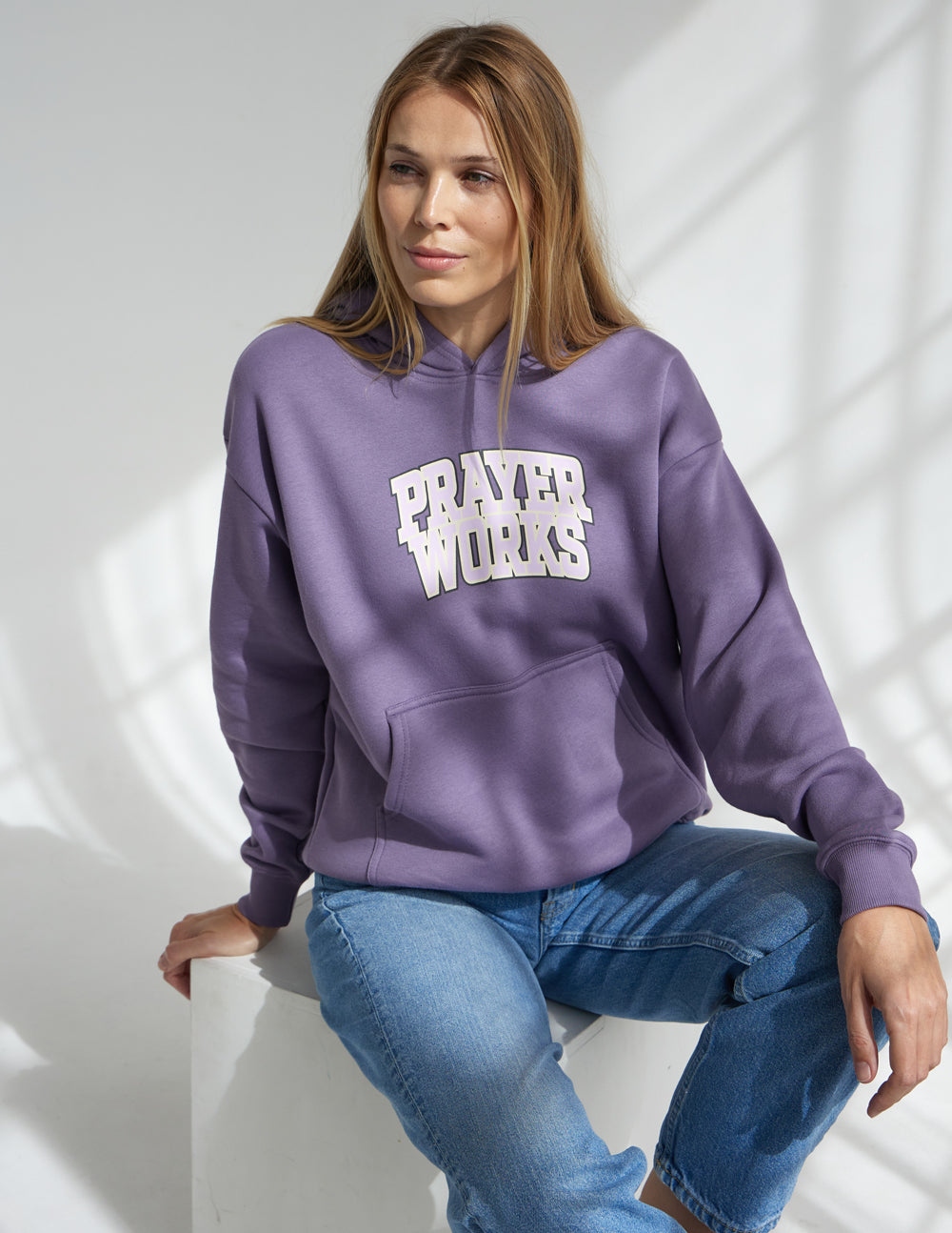 Sweat à capuche unisexe "La prière fonctionne"
