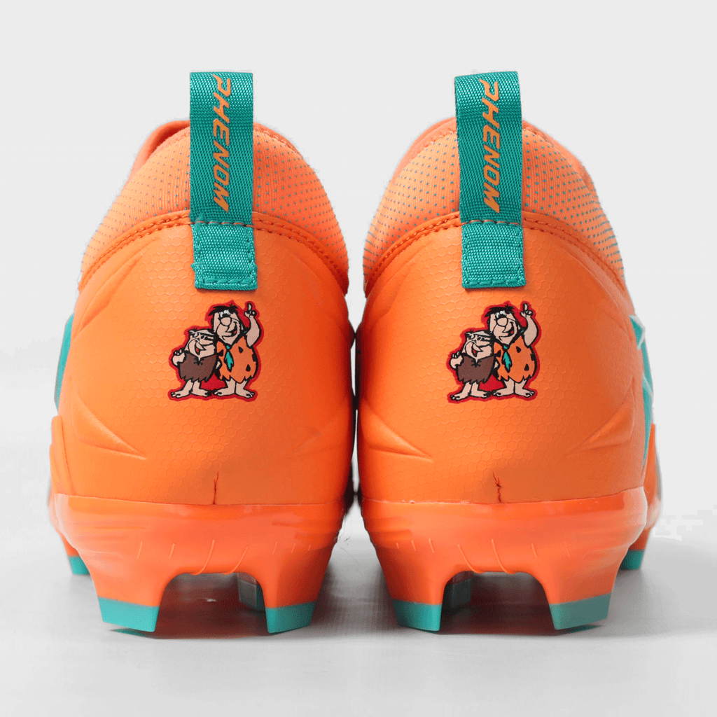 Chaussures de football américain The Flintstones « Bedrock Blitz » – Quantum Speed par Phenom Elite