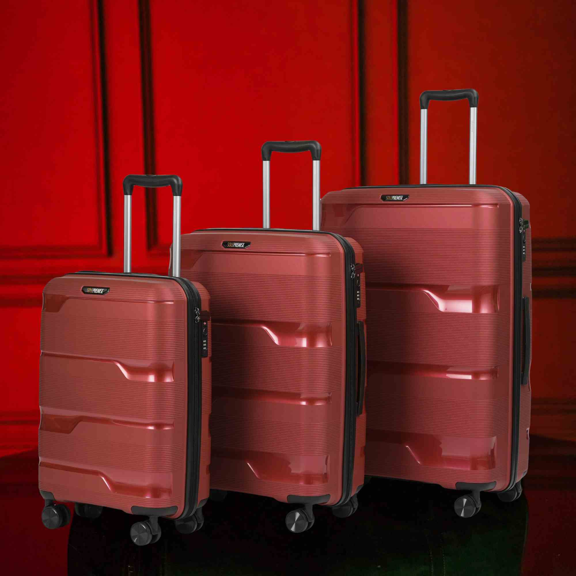 Ensemble de valises rigides à roulettes rouges (28 po, 24 po et 20 po)