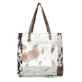 Sac fourre-tout pour femme Myra Mesa Trail Patchwork Hairon, design rustique en peau de vache, anses en cuir marron pour un usage quotidien