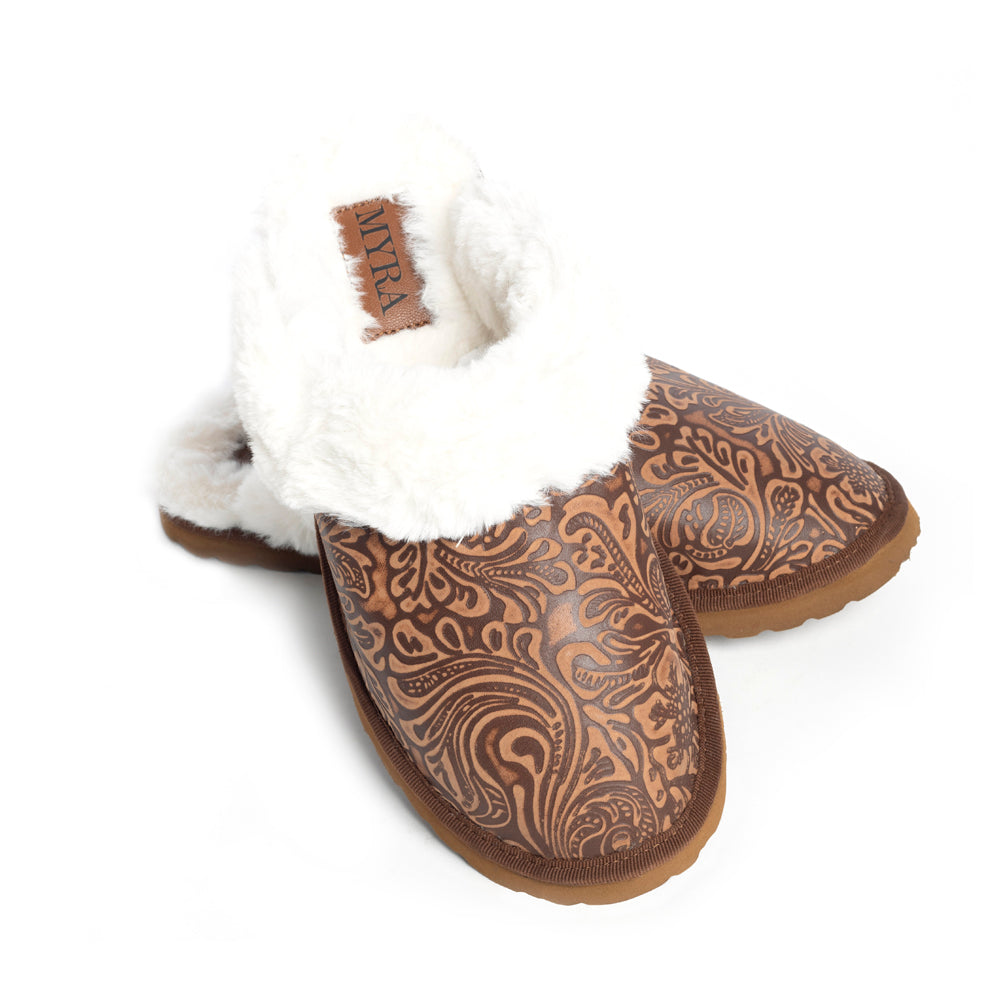 Pantoufles classiques doublées en cuir marron