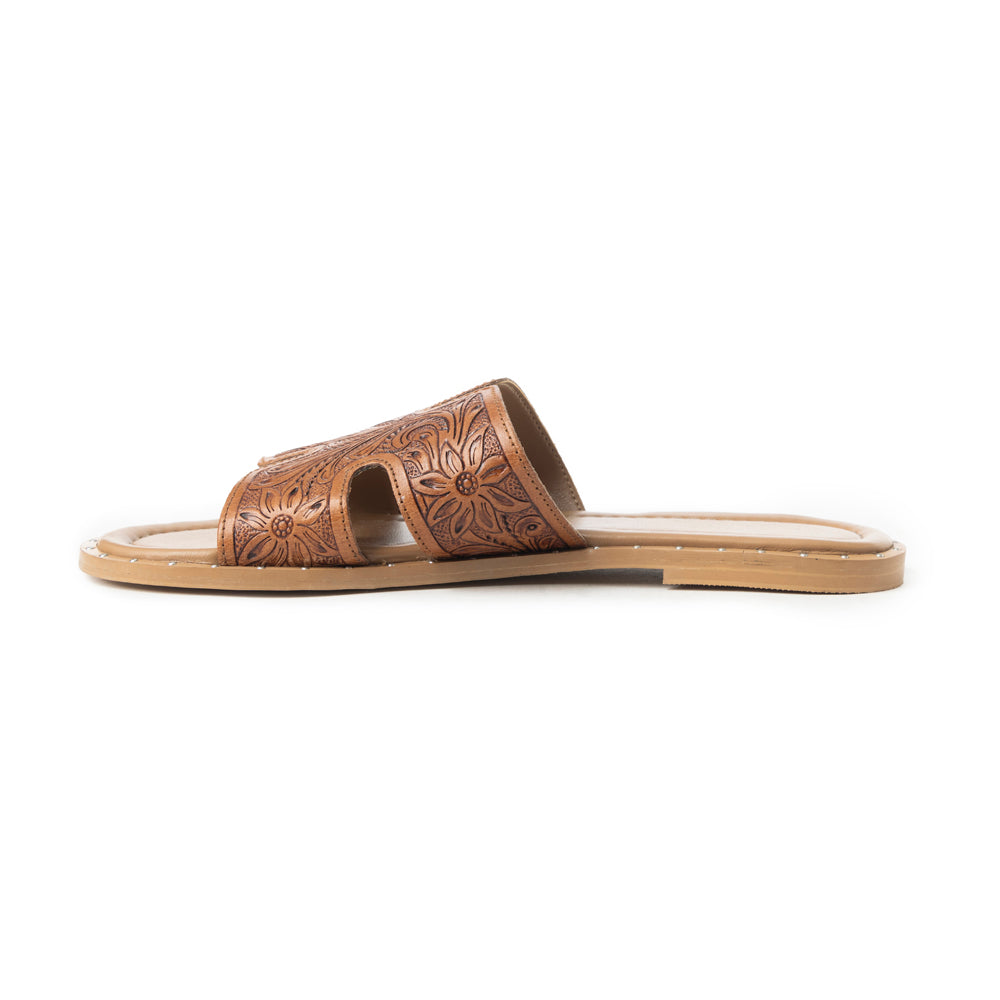 Sandales à enfiler en cuir embossé Myra Carmina Anne Tan pour femme – Claquettes style western avec clous
