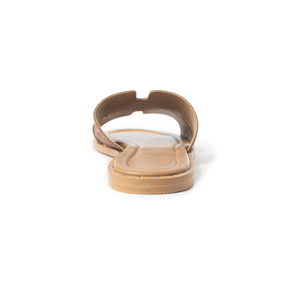 Sandales à enfiler en cuir embossé Myra Carmina Anne Tan pour femme – Claquettes style western avec clous