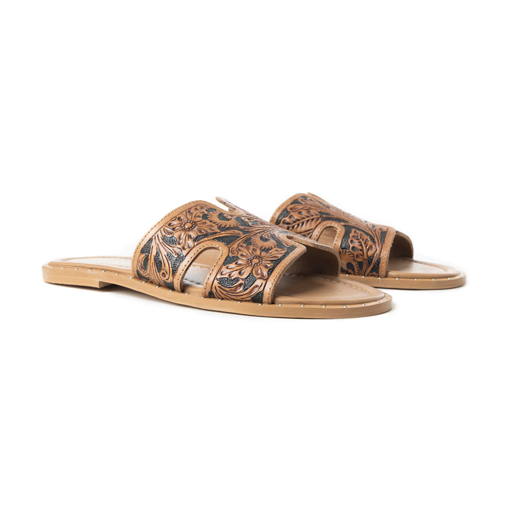 Sandales à enfiler pour femmes en cuir gaufré foncé Myra Carmina Anne – Tongs de style western à coupe en H avec garniture cloutée