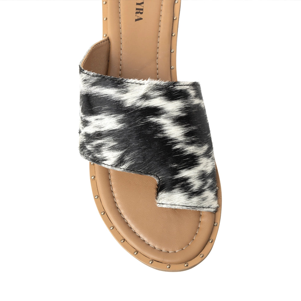 Sandales en cuir Myra Kimmee Trail Hairon pour femme – Claquettes plates à bout ouvert pour le ranch et l'été