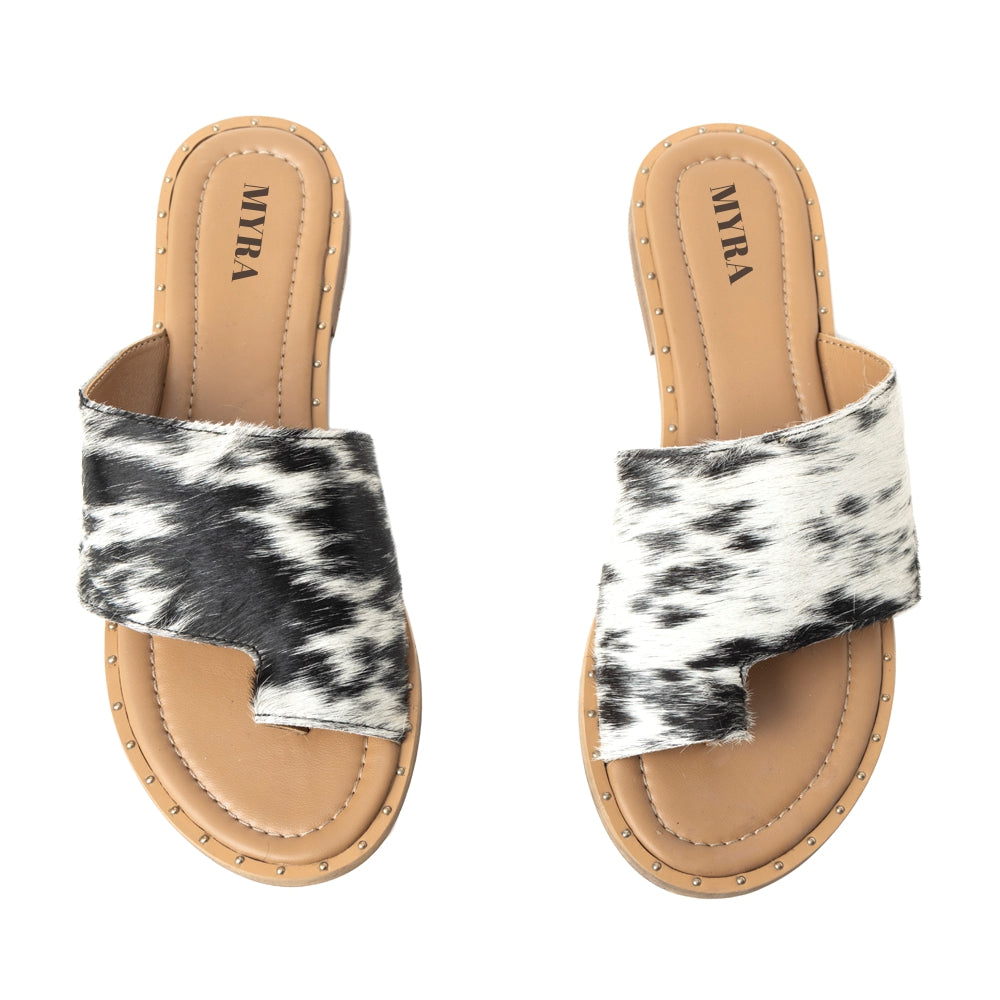 Sandales en cuir Myra Kimmee Trail Hairon pour femme – Claquettes plates à bout ouvert pour le ranch et l'été